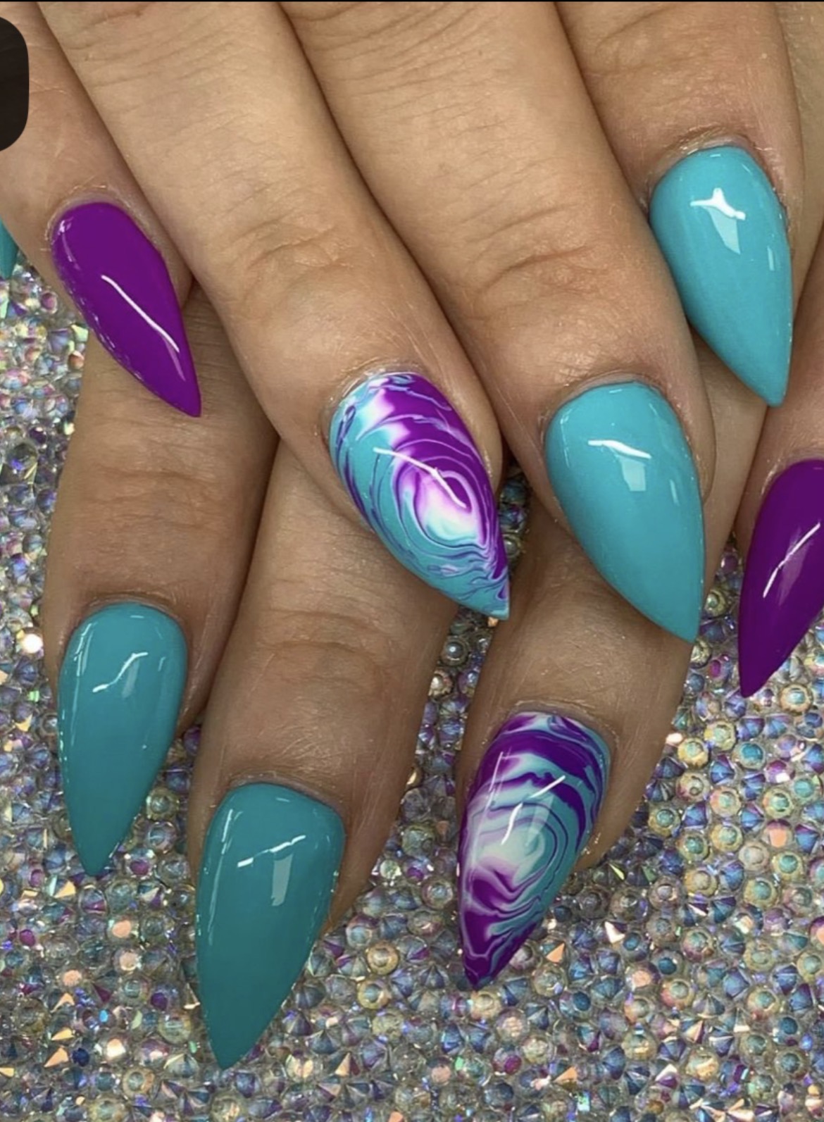 Nail Art Calhoun (Next to GNC) logo